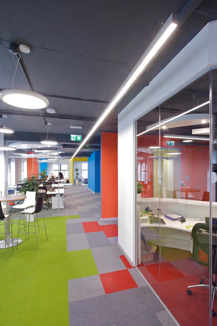 上?？萍脊巨k公室裝修設(shè)計(jì)-第5張圖片-上海古都建筑設(shè)計(jì)集團(tuán)