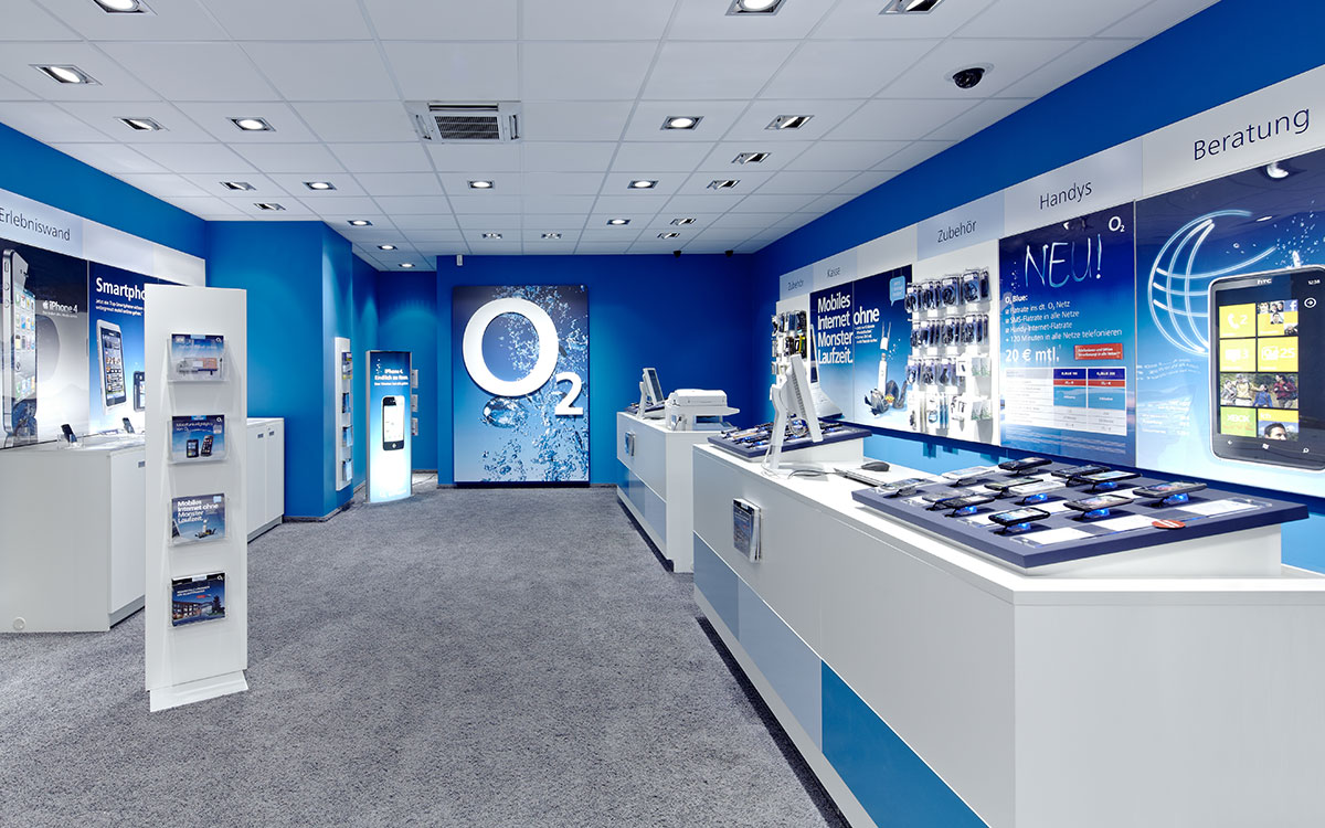 普陀區(qū)90平藍白色調(diào)手機營業(yè)廳辦公室裝修設(shè)計-第1張圖片-上海古都建筑設(shè)計集團