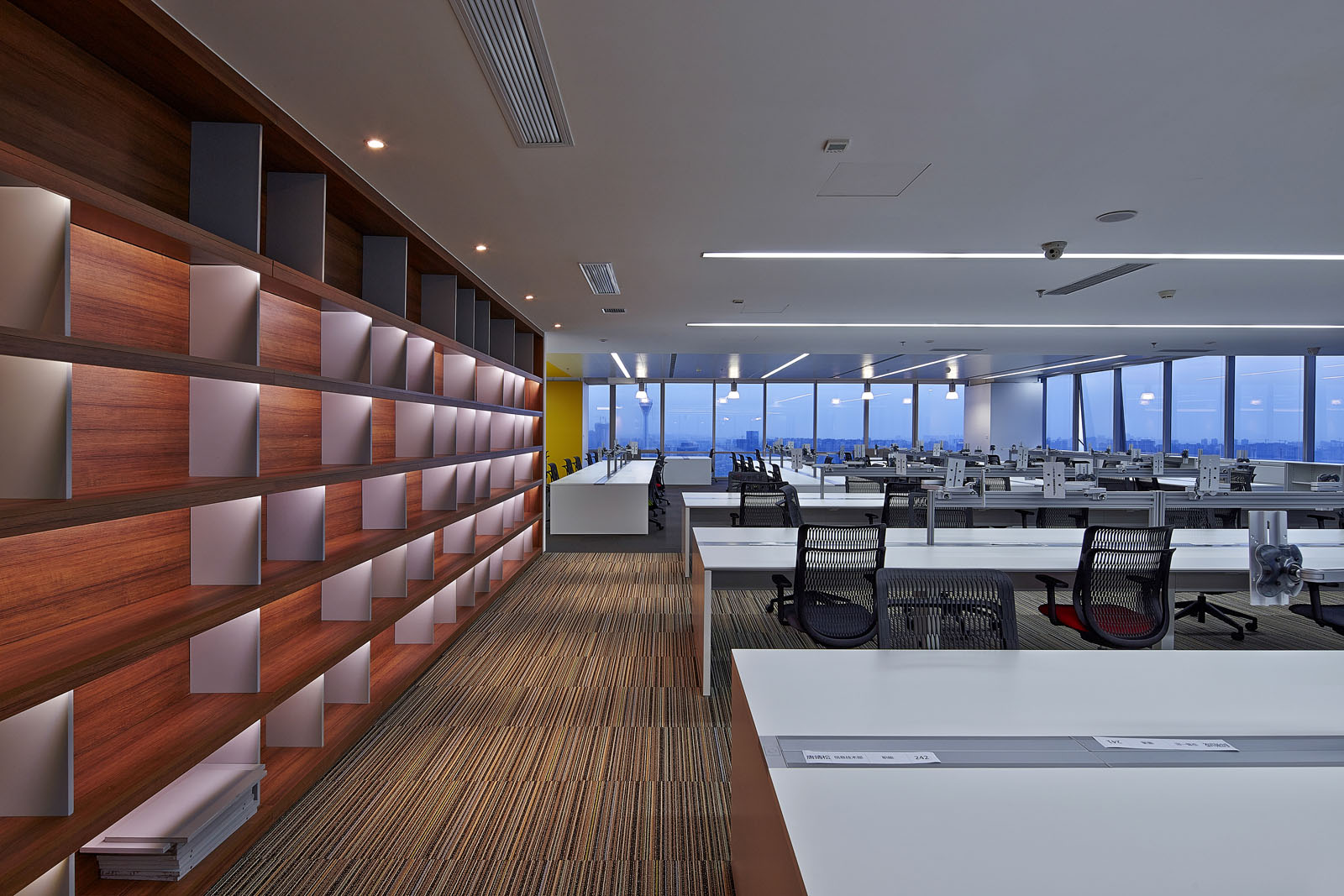 時代一號辦公室裝修設(shè)計(jì)案例-第6張圖片-上海古都建筑設(shè)計(jì)集團(tuán)