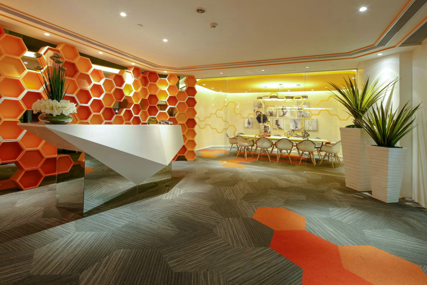 普陀區(qū)120平廣告公司辦公室裝修設(shè)計-第1張圖片-上海古都建筑設(shè)計集團(tuán)