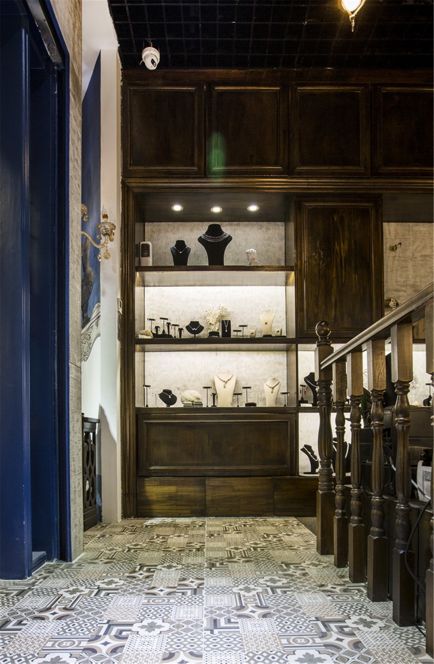 奢華珠寶店裝修設(shè)計-第2張圖片-上海古都建筑設(shè)計集團(tuán)